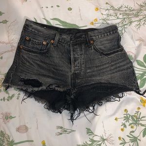 Levi’s 501 jean shorts